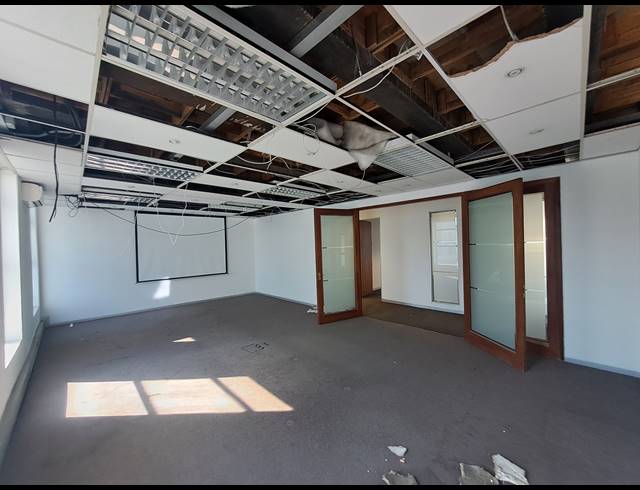 772M² OFFICE TO LET IN CRAIGHALL
